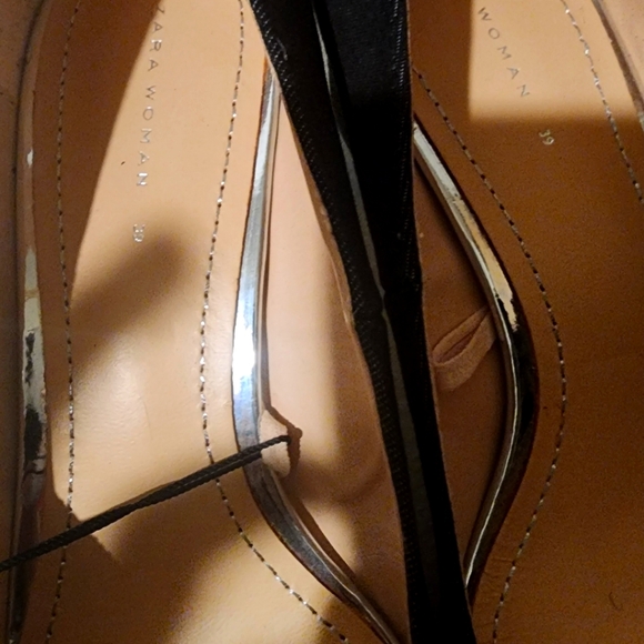 Shoes - Picture 2 of 4